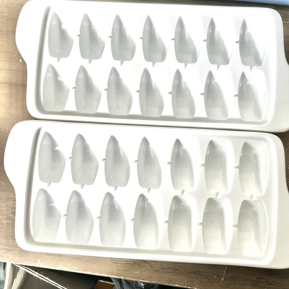 OXO GOOD GRIPS Covered Ice‎ Cube Trays 2 Pack No Spill Blue Lids Excellent Cond,